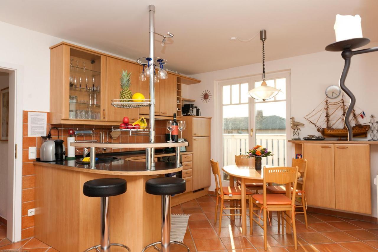 Villa Duene Mit Grosser Sonnenterrasse, Kamin, Wlan Und Tiefgarage Fuer 2-4 Personen Ostseebad Kühlungsborn Exteriör bild