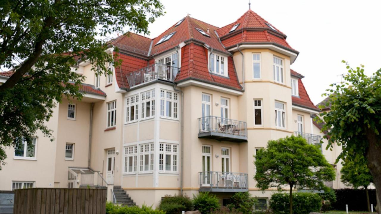 Villa Duene Mit Grosser Sonnenterrasse, Kamin, Wlan Und Tiefgarage Fuer 2-4 Personen Ostseebad Kühlungsborn Exteriör bild