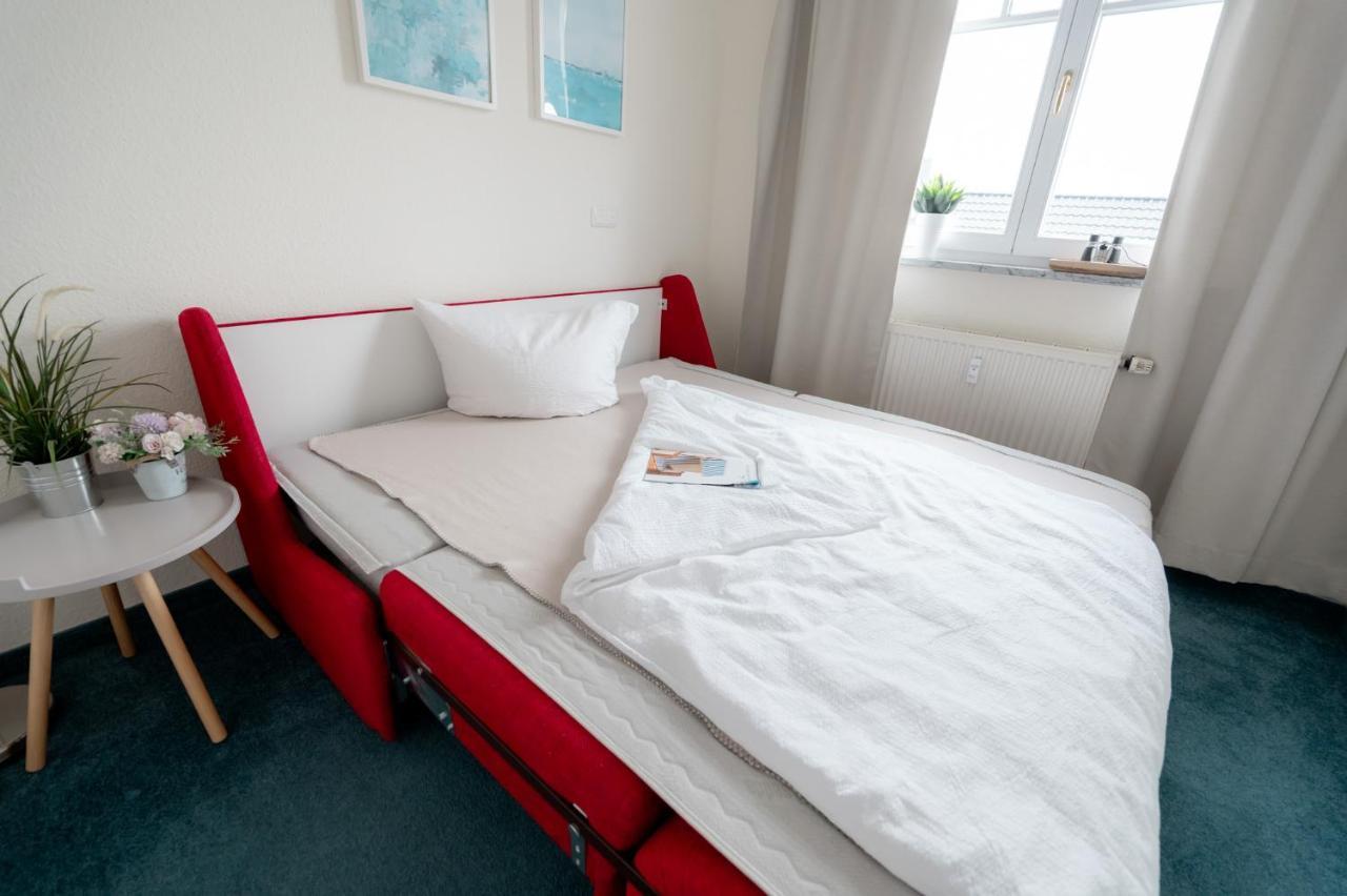 Villa Duene Mit Grosser Sonnenterrasse, Kamin, Wlan Und Tiefgarage Fuer 2-4 Personen Ostseebad Kühlungsborn Exteriör bild